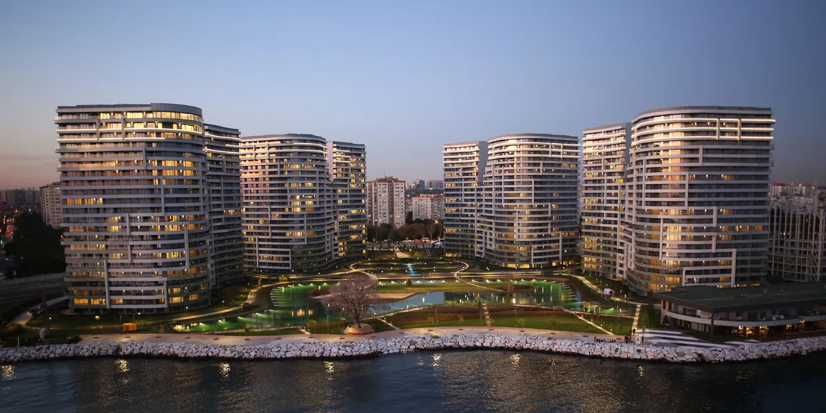 Sea Pearl Istanbul waterfront towers — Qatari Diar reference project